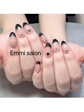 エミー(emmi)/