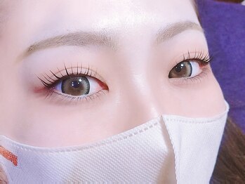 エピスモア 麻生店(epice more)の写真/【パリジェンヌ認定店/麻生駅2分】圧倒的キープ力×自まつげを活かした人気パリジェンヌで目元改革☆