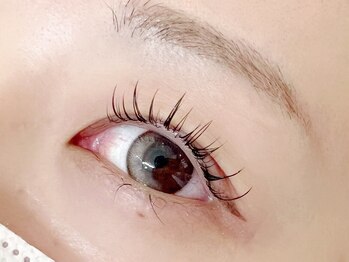 フレイムス ヘアアンドアイラッシュ 大宮東口店(Frames)の写真/話題のエクパーマ♪LEDでエクステ装着後のまつ毛にまつげパーマを。少ない本数でワンホンのような仕上がり!