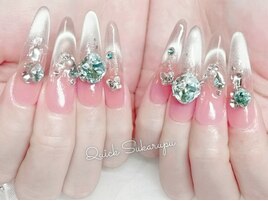 大人可愛いスーパーロングネイル