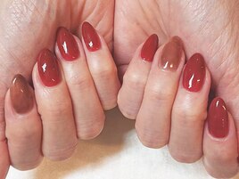 シンプルネイルも綺麗な爪の形◎