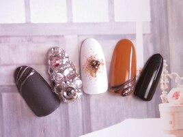 チョコレート×埋めつくしネイル