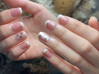 カカネイルズ(Kaka nails)/リボンフレンチ