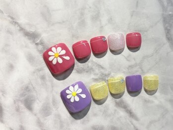 ブリオン 六本松店(Bullion)/パステルデイジー フット