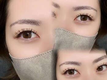キューベル(Cue.belle)の写真/濃密なのに羽のように軽い付け心地◎フラットラッシュ★自然にボリュームアップしたい方にもオススメ♪