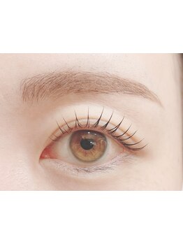 ナチュラル上品な目元にしたい