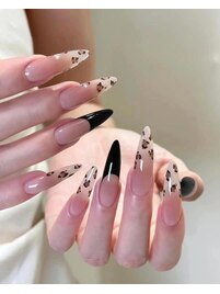 ヒョウ柄ネイル