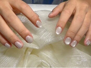 イーテン(E-TEN)の写真/うるキラ可愛いマグネットネイルも【高技術×デザイン力】の当店にお任せ♪ブライダルにもおすすめ◎