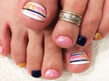 ネイルネイル 南森町店(nailnail)/定番マリンもホロでガーリィに♪