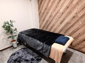 メンズプラス(MEN’S PLUS)/メンズ脱毛/施術ルーム