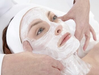 エメ(Aimee)の写真/【毛穴/ニキビ徹底改善】繰り返す肌荒れに終止符を。黒ずみ/開き/赤みを根本からケアしノーファンデ肌へ