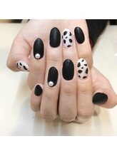 エムサロン 伊勢崎(emusalon)/ダルメシアン柄nail