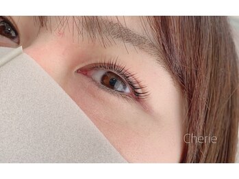 シェリエ(Cherie)/セラムラッシュリフト