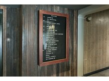 エッセンスビー 六本木/エレベータ横の看板です！