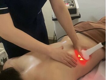 一休の写真/【痩身キャンペーン☆ハイパーナイフ+アロマ+デコルテ60分¥5990】気になるお腹部分を集中ケア！