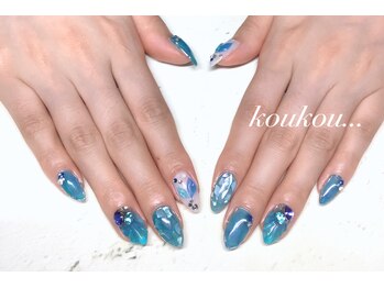 クク(koukou)/人魚の鱗 シェル 夏ネイル