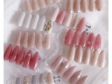 カリア ネイル(CaLIA+NAIL)の雰囲気（毎月変わるキャンペーンデザインと、季節毎に入れ替わるデザイン）