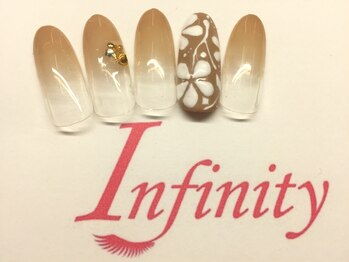インフィニティ なんば店(Infinity)/【グラデ×白フラワー】