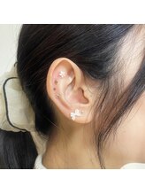 ジジ(Gizi)/耳つぼジュエリーデザイン