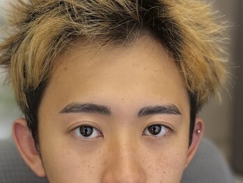 ニューフェイス(NEW FACE)の写真/《印象を左右する重要パーツ“眉毛”》メンズ美容専門店NEW FACEで清潔感UPのトータルケア◇学割U24も有◎