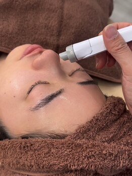 ハクビ(HAKUBI)の写真/《祝1周年♪》【ハーブピーリング×毛穴洗浄】で毛穴の黒ずみ・開き・たるみ全て改善しお肌トーンUP☆