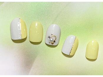 ネイルアトリエ ムース(nail atelier MOUSSE)/シンプルイエローネイル