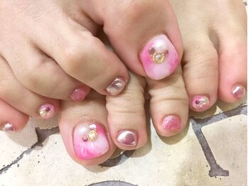 ネイルサロン ティディ(TIDY)/春色フット・ミラーネイル☆