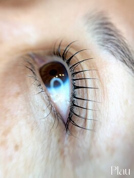 プラウ(Plau)/ラッシュリフト