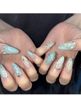 乳白色×水色アート