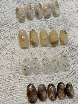 コレモナニカノエン(コレモナニカノen)の写真/ネイル初心者さんや、デザイン選びにいつも時間がかかってしまう方必見☆定額コースで流行りのお手元へ♪