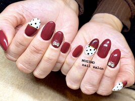 ドット柄ネイル