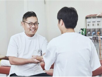 亀有成る鍼灸整骨院