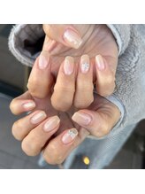 トータルサロン 白べぇーっ プラス/シンプルネイル♪