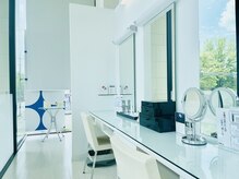 ポーラ ザ ビューティ 太田南口店(POLA THE BEAUTY)の雰囲気(広々としたメークブース)