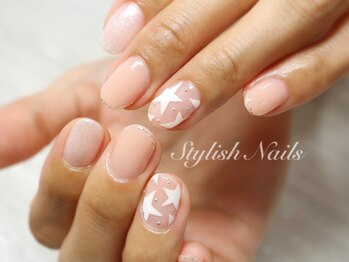 スタイリッシュネイルズ(Stylish Nails)/星のハンドペイント