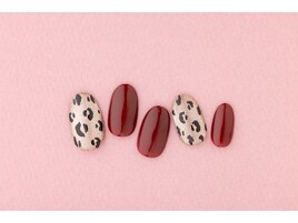 シンプルアニマルネイル
