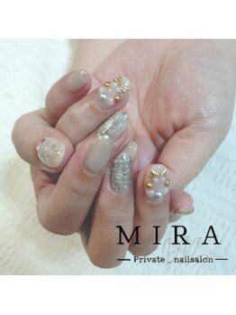 ミラ(MIRA)/季節のデザイン