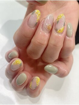 ネイルソファ 宝来(nail sofa)の写真/《大人気パラジェル★》季節に合ったデザインで指先を素敵に魅せる＊トレンドのニュアンスアートも得意◎