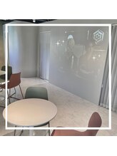 プラスビーセルフ(+b self)/大型モニター♪