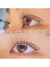 オムアイラッシュ(Omu eyelash)/どんなカールも再現