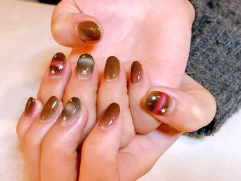 プレジール(Plaisir)/シンプル4本持ち込みネイル♪