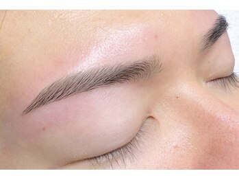 アールプラス 新宿(ar+)/眉毛ワックス　担当:Fukamachi