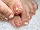 ぷっくりお花フットネイル