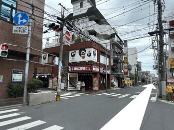 ロザンナ 川越店(ROSANNA)/信号を1つ渡りさらに直進します