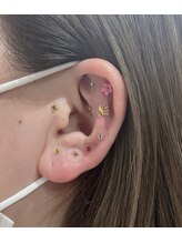 ノワール(NOIR)/カラフル耳ツボジュエリー