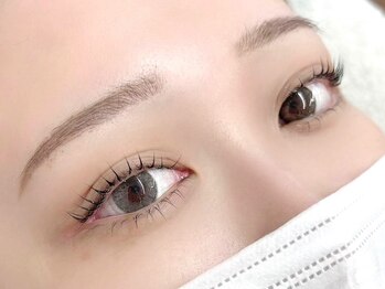 ブロンズアイ(BRONZE EYE)/上下パーマ(上のみ束感)