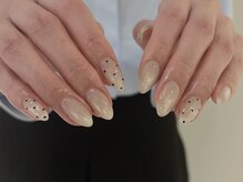 サンジュウヨン(34)/マグネット×ドットネイル　