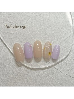 アンジュ(Ange)/チェック×押し花ネイル