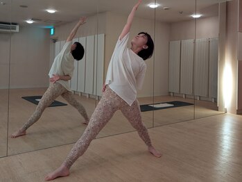 レナードヨガ 水花月の写真/滝汗発汗ホットヨガ☆初めての方も安心♪少人数制の丁寧なレッスンで心身ともにリフレッシュ【体験¥1000】