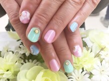 プルミエ ネイル(Premier Nail)/手描きフラワー＋流線ラメライン
